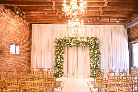 Intimate Urban Venue With Exposed Brick & Sophisticated Downtown ...