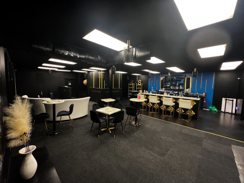 Upscale Tasting Room Located In The Urban Lents Area, Portland, OR ...