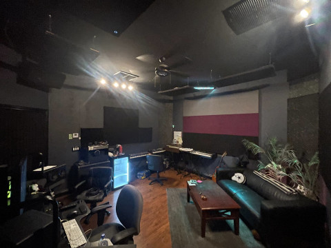 Post Modern Studio With a Lofi Vibe to It, San Diego, CA | Production ...