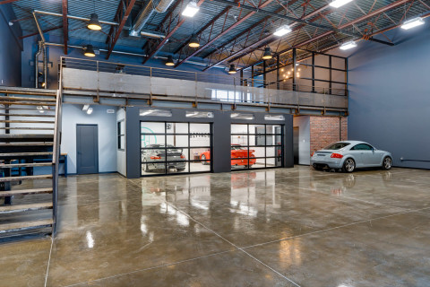 Industrial-Chic Downtown Warehouse Loft With Interior Vehicle Access ...