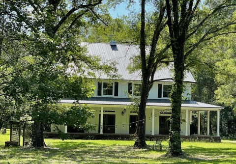 Elegant rustic Barndominium, Jacksonville, FL | Production | Peerspace
