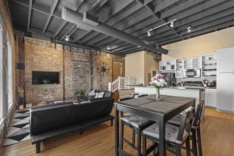 Downtown Urban Loft with Rooftop Access, Chattanooga, TN | Production ...