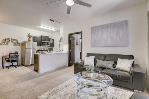 Modern Luxury Apartment Central Location, Las vegas, NV | Production ... - Rent Luxury Apartment With Access To Production Space
