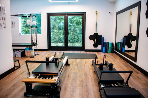 Sleek Pilates Studio, Los Angeles, CA | Production | Peerspace Sleek Pilates Studio, Los Angeles, CA | Production | Peerspace
