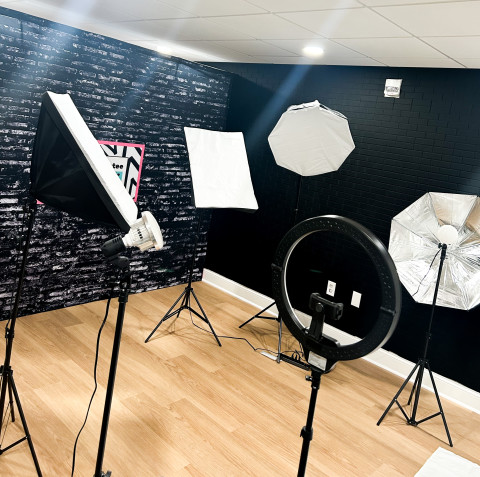 Uniquestylintee Creative Suite | Artsy Multi-use Space, Upper Marlboro ...