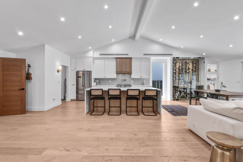 Designer Modern Home convenient location w/ tons of parking, Sherman ...