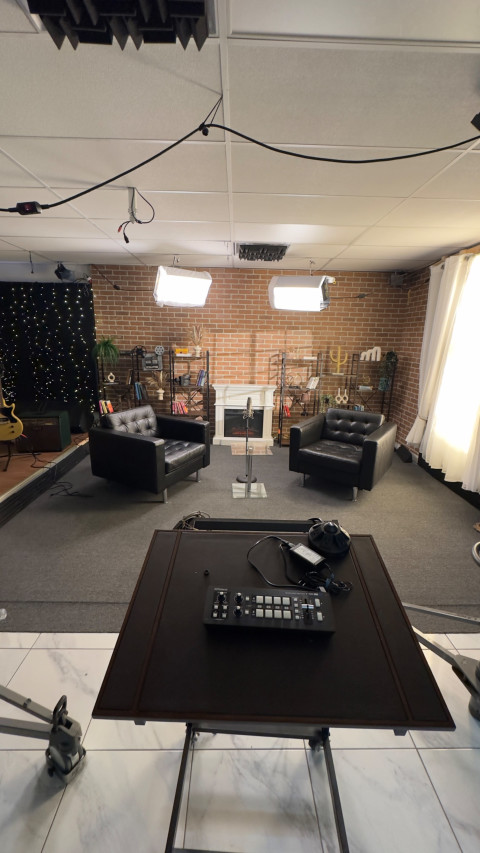 Studio in Toronto, Toronto | Production | Peerspace