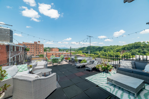 Downtown LYH Rooftop Deck, Lynchburg, VA | Event | Peerspace