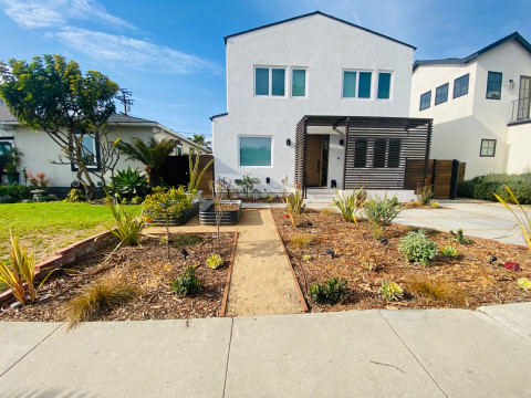 Open Modern home with killer kitchen, Culver City, CA | Production