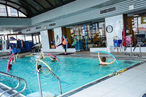 Sunny and Private indoor pool in the heart of Midtown East, New york ...