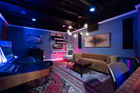 Centrally Located State-of-the-Art Recording Studio, Houston, TX ...