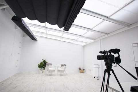 Callback Studios | The Green House - Natural Light Studio in La Latina ...