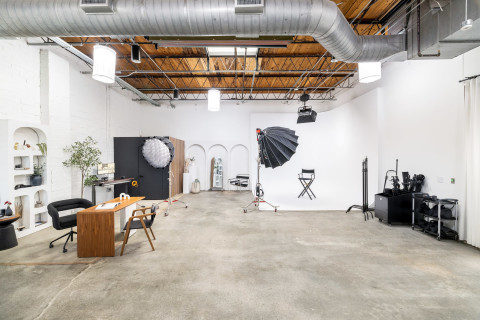 take-studio yqqx6ouoawmthjpyohu9