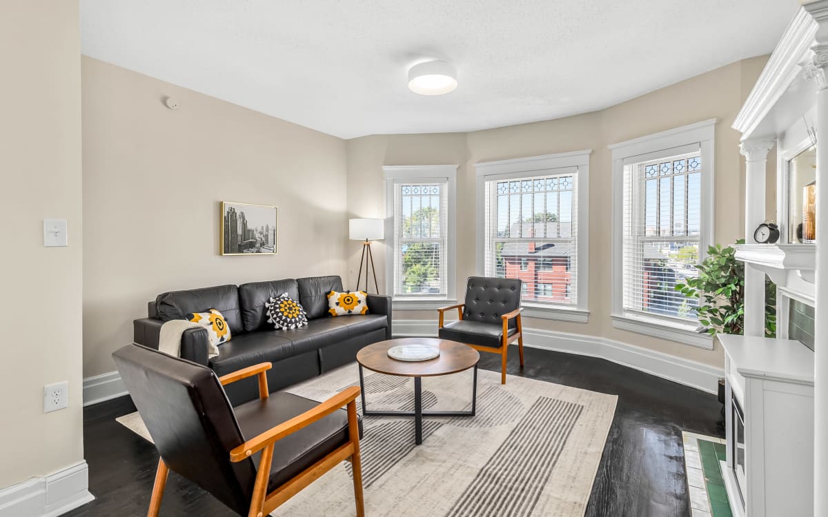 Historic Brush Park Apartment, Detroit, MI Production Peerspace