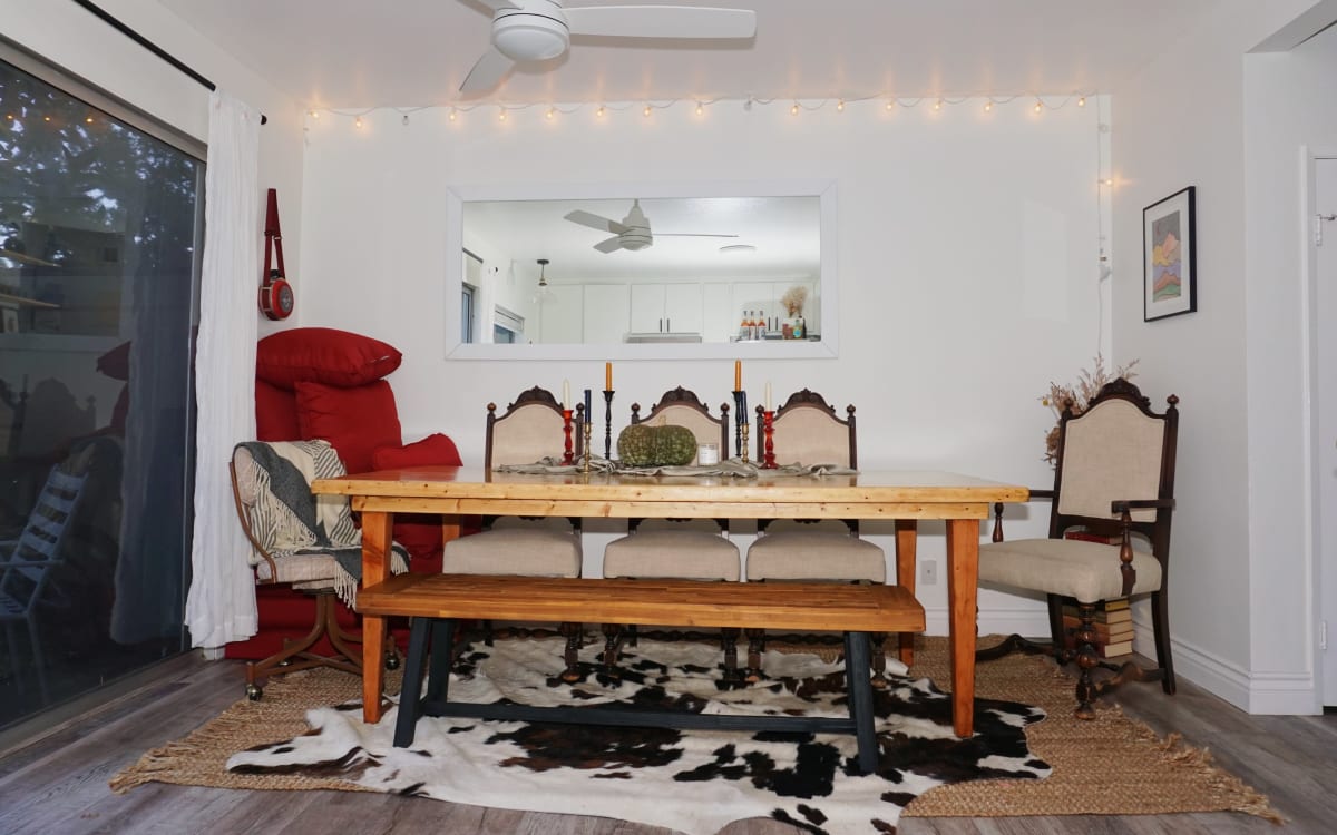 WesternRenaissance Artist's Condo, THOUSAND OAKS, CA OffSite