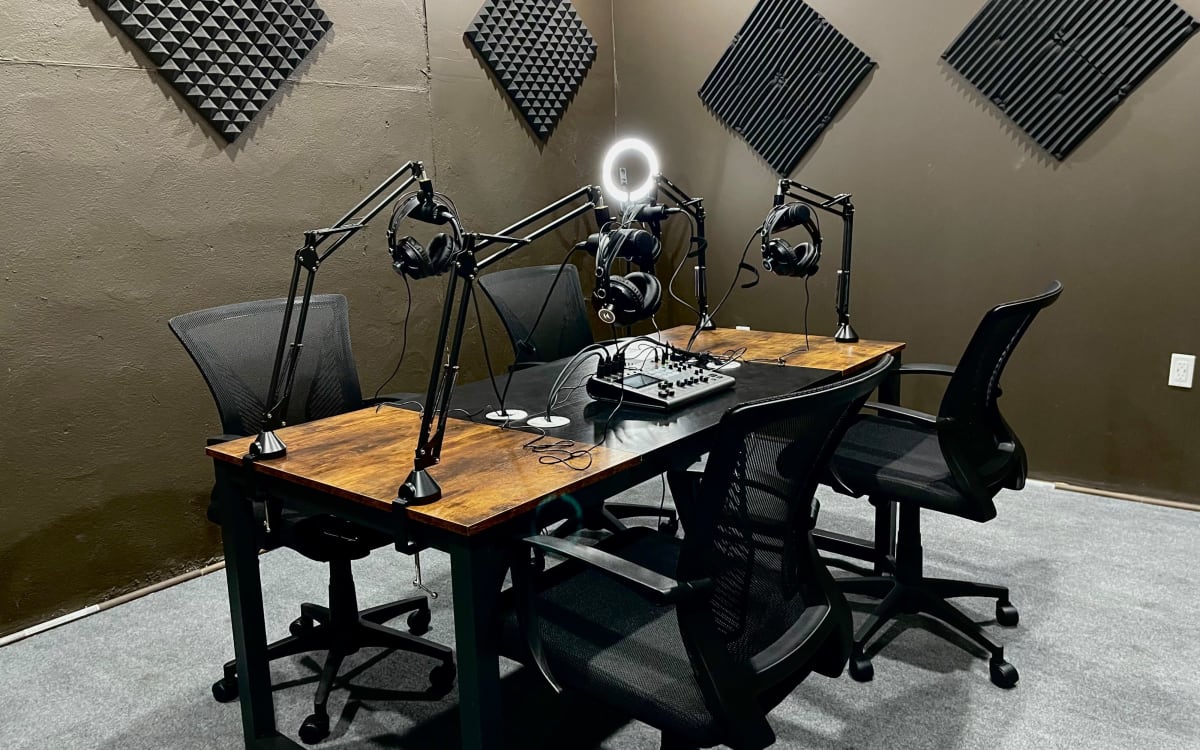 Pod Casting Studio, jersey city, NJ Production Peerspace