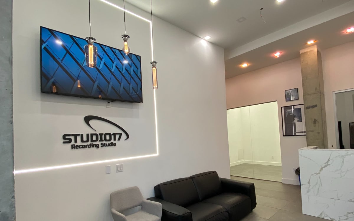 Studio 17 Recording Popular Williamsburg Recording Studio, Great for