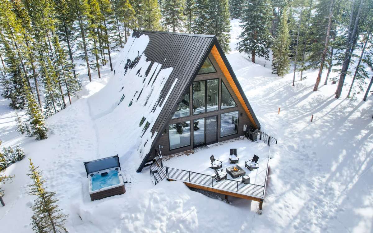 Luxury A-frame with Deck and Amazing Mountain Views-Perfect for ...