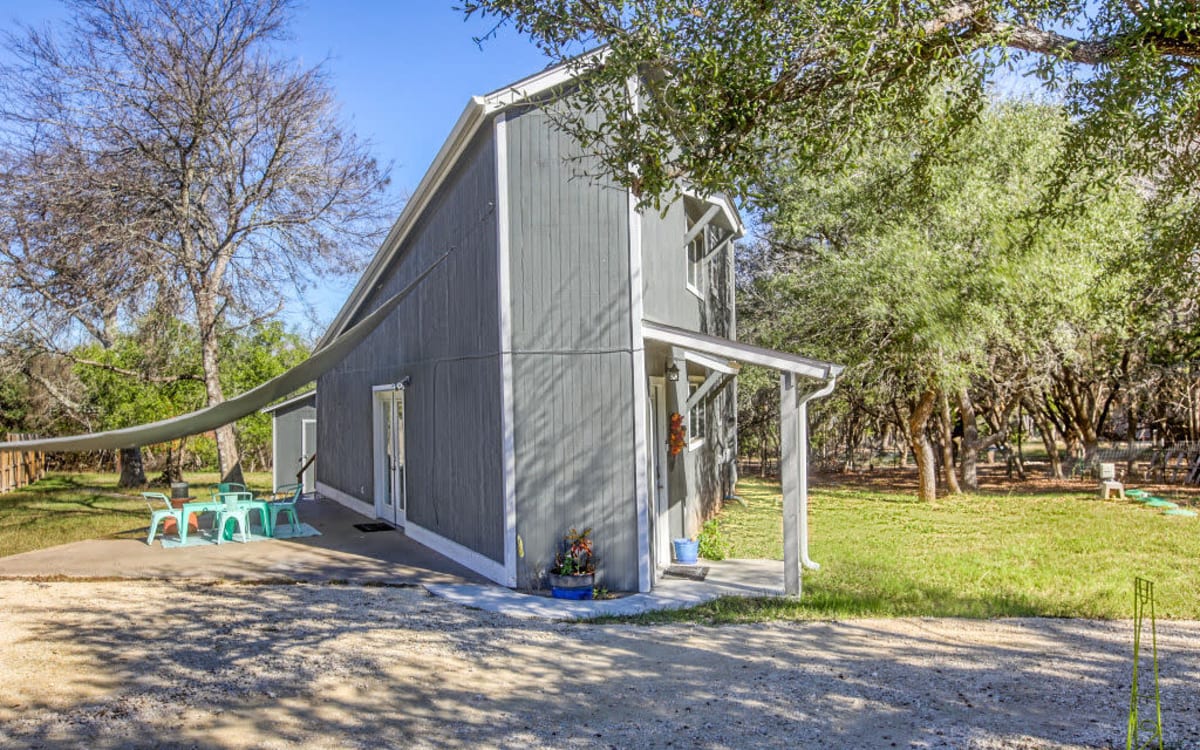 Residence with privacy and serenity on 1 Acre of private land, Dripping