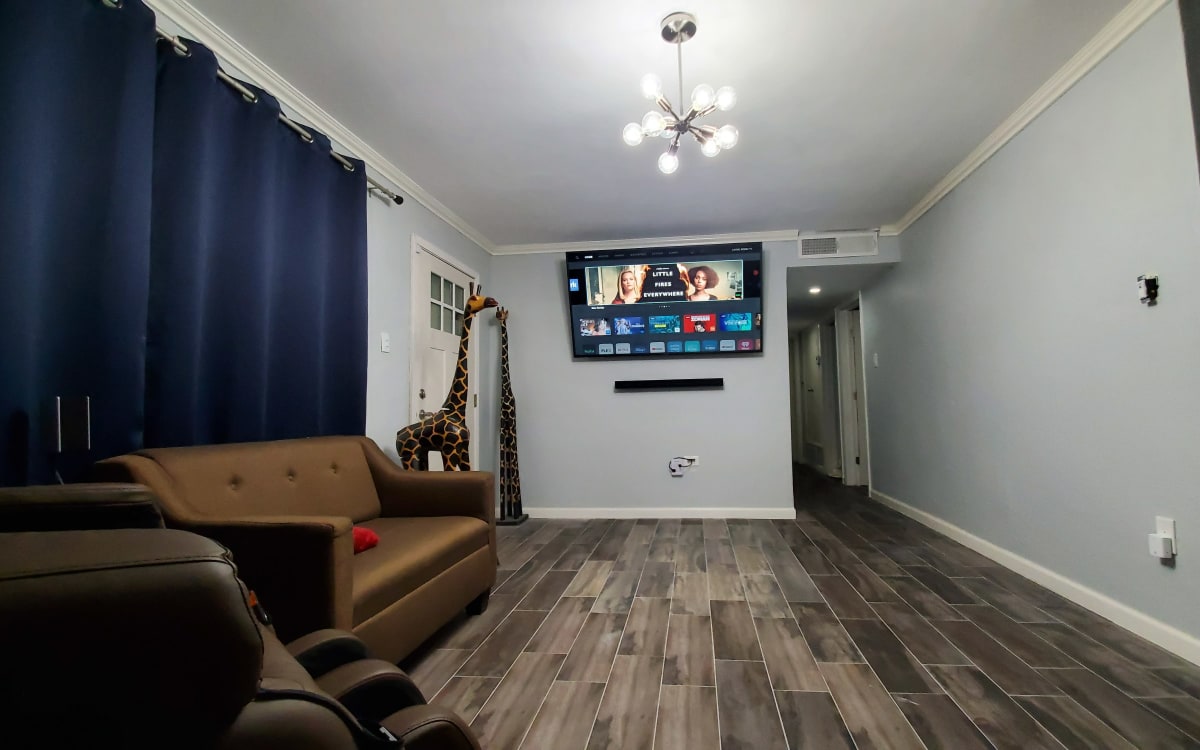 Small Beautiful Contemporary Home, El Paso, TX | Production | Peerspace
