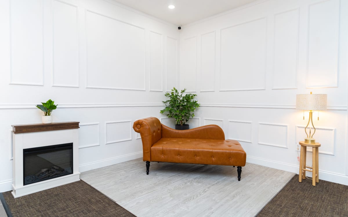 SharpHaze Photography | PHOTO + VIDEO STUDIO | CREATIVE SPACE IN