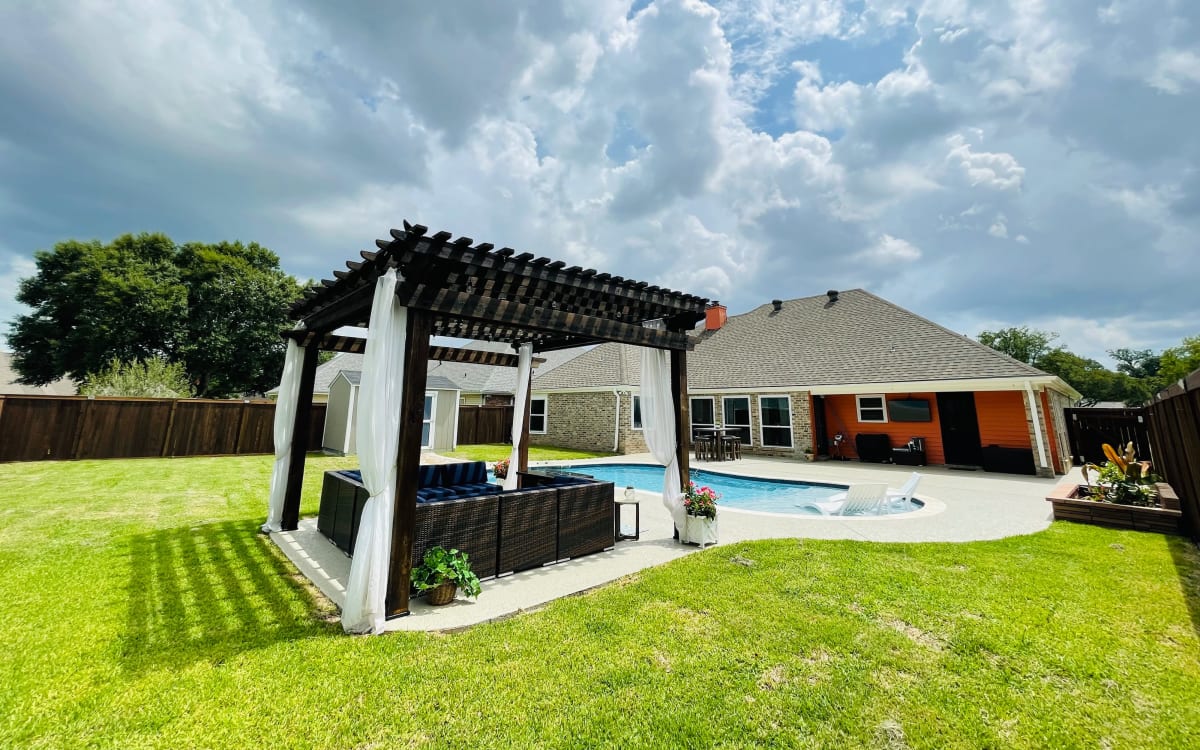 Secluded Backyard Retreat w/ pool, Lafayette, LA Event Peerspace