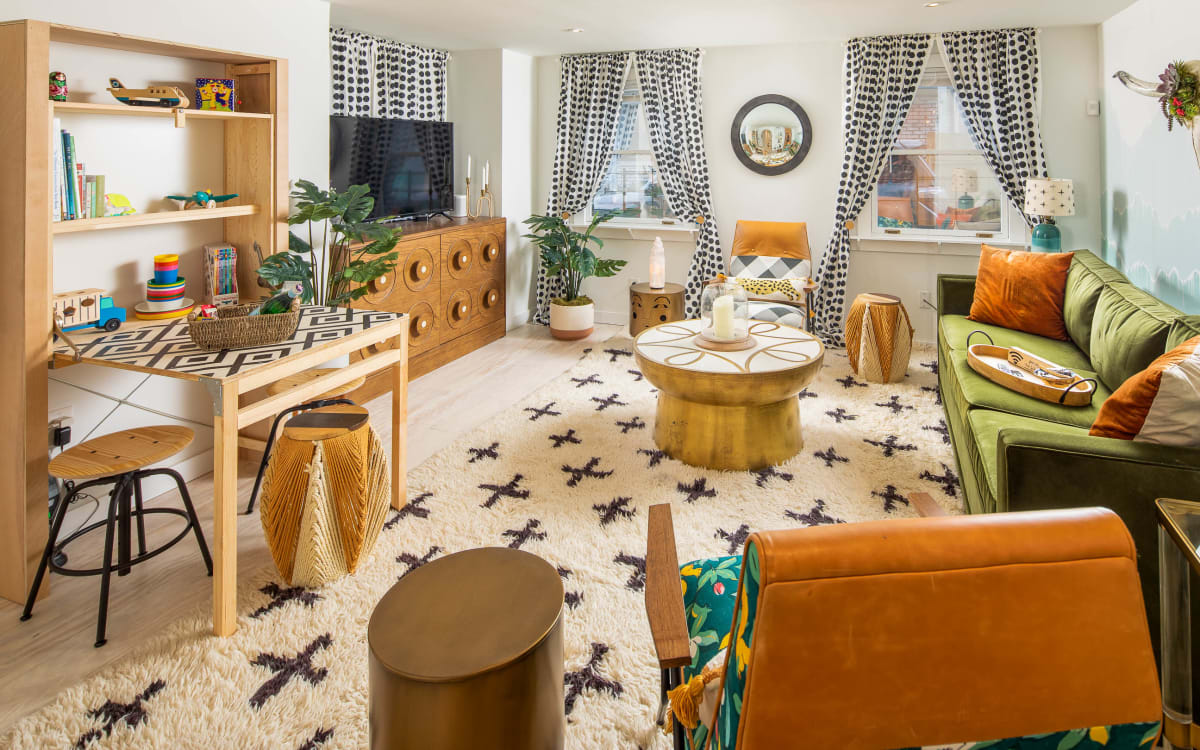 Euro Lux Chic Furnished Rental Apartment Steps from Piedmont Park in