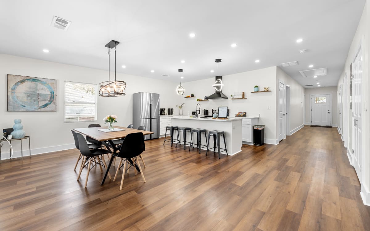 Modern 8BD/8BA Duplex l Near Downtown ATL, atlanta, GA Production Peerspace