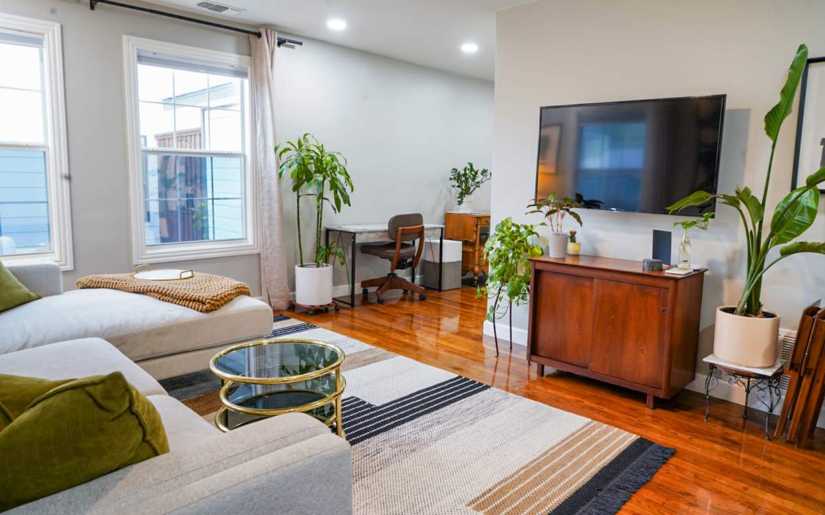 Stylish 3 Bedroom Home Near Love Field Airport/University Park/Highland