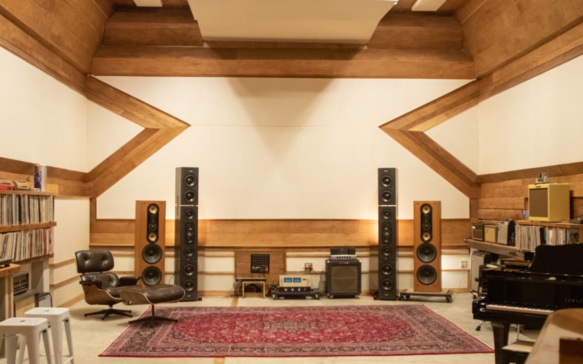 Professional Recording & Production Studio, Big Room, Soundproof, W