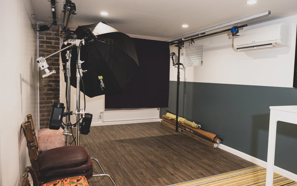 Newly Renovated Photography Studio, Queens, NY Production Peerspace