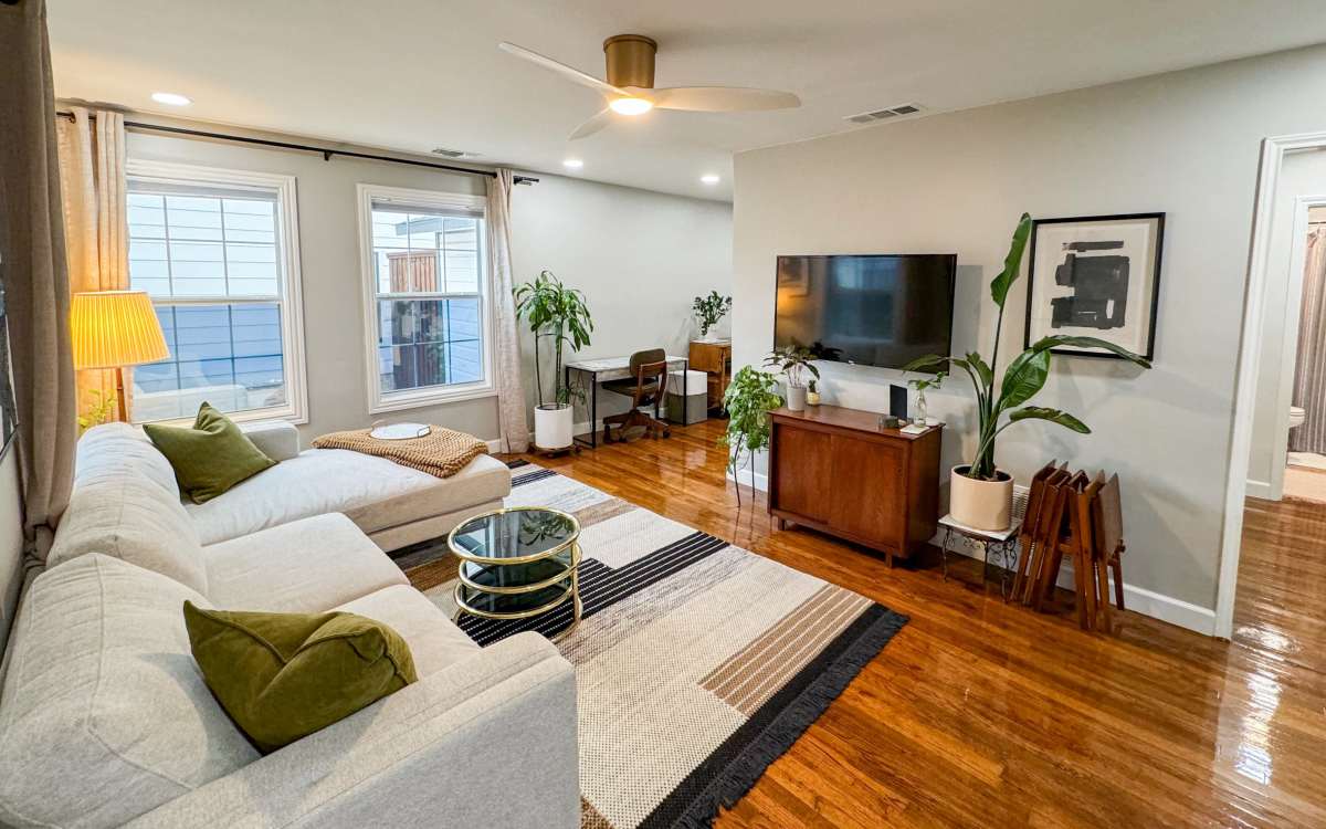 Stylish 3 Bedroom Home Near Love Field Airport/University Park/Highland