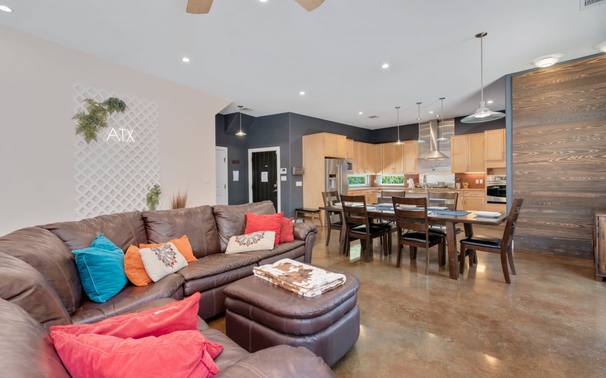 East ATX Luxury Rosewood Retreat Hot Tub, Austin, TX Event Peerspace