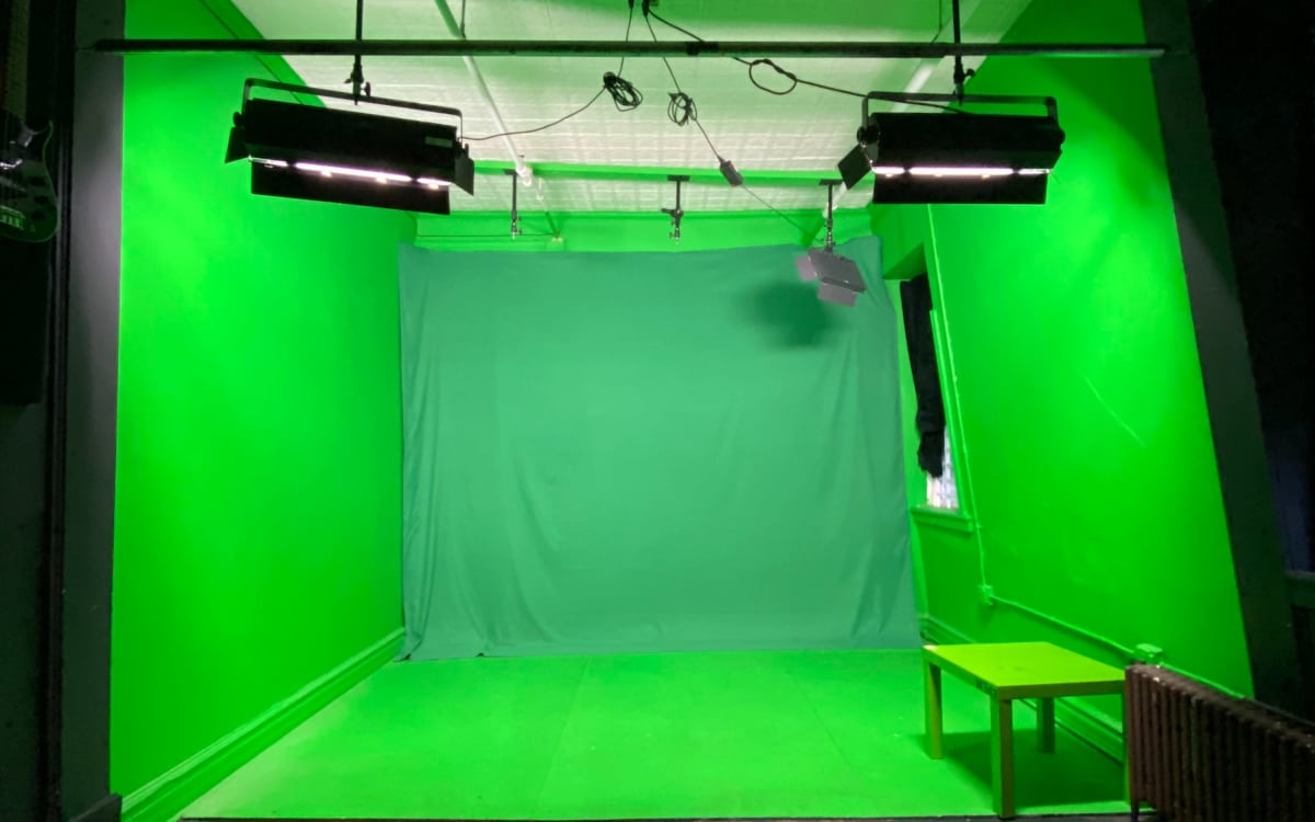 Pitch Black Green Screen Room with Natural Light, Orange, NJ
