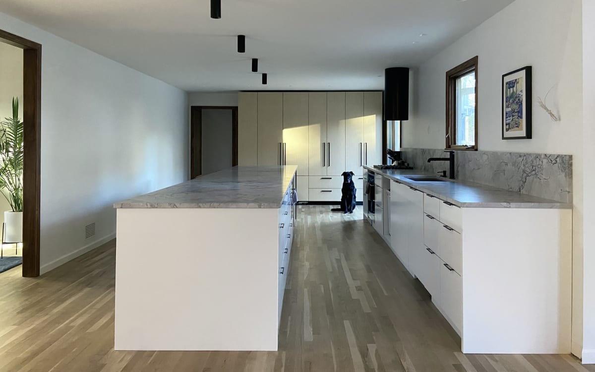 Bright & Clean Minimal MidCentury Home, Overland Park, KS Production