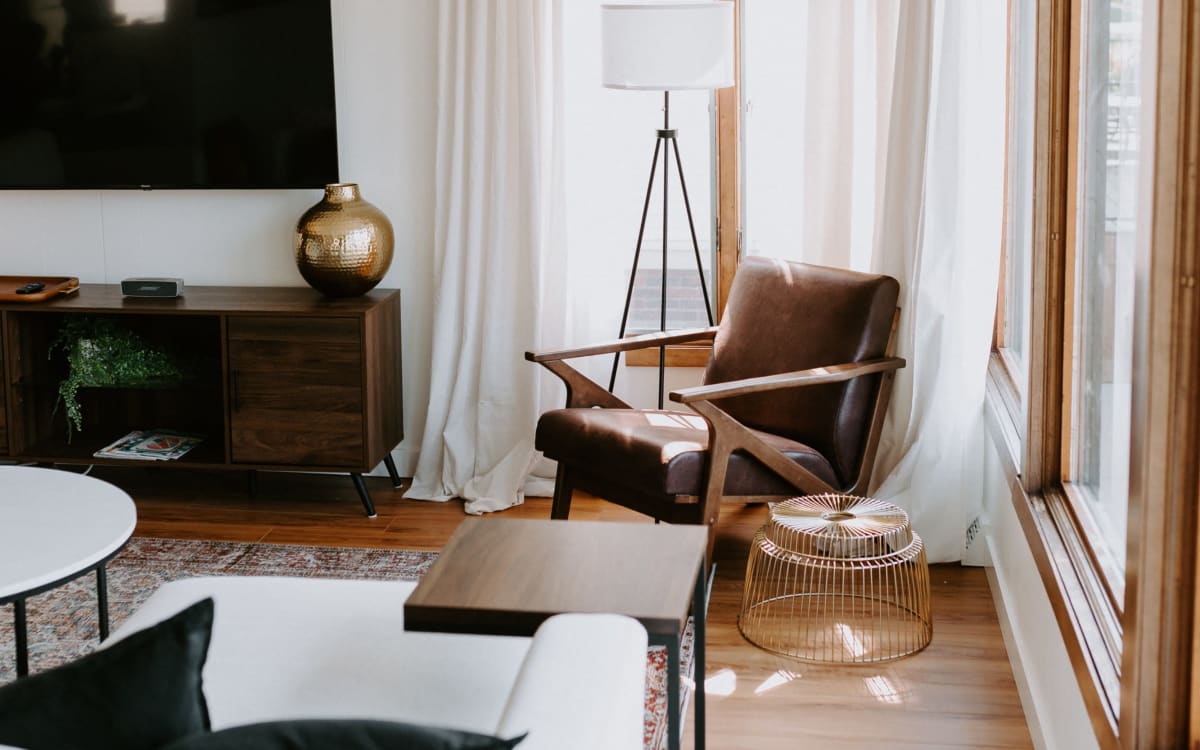 MidModern Lakefront Home, Albert Lea, MN Event Peerspace