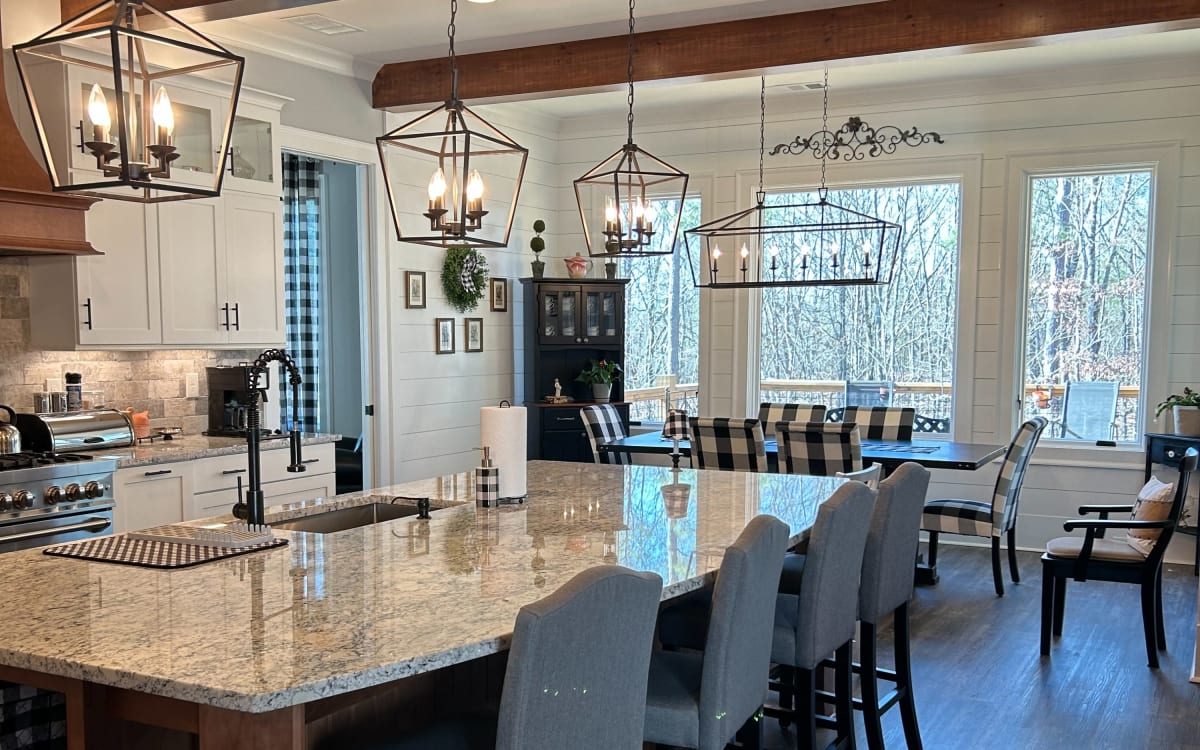 Charming Modern Farmhouse in North GA Mountains, Dawsonville, GA