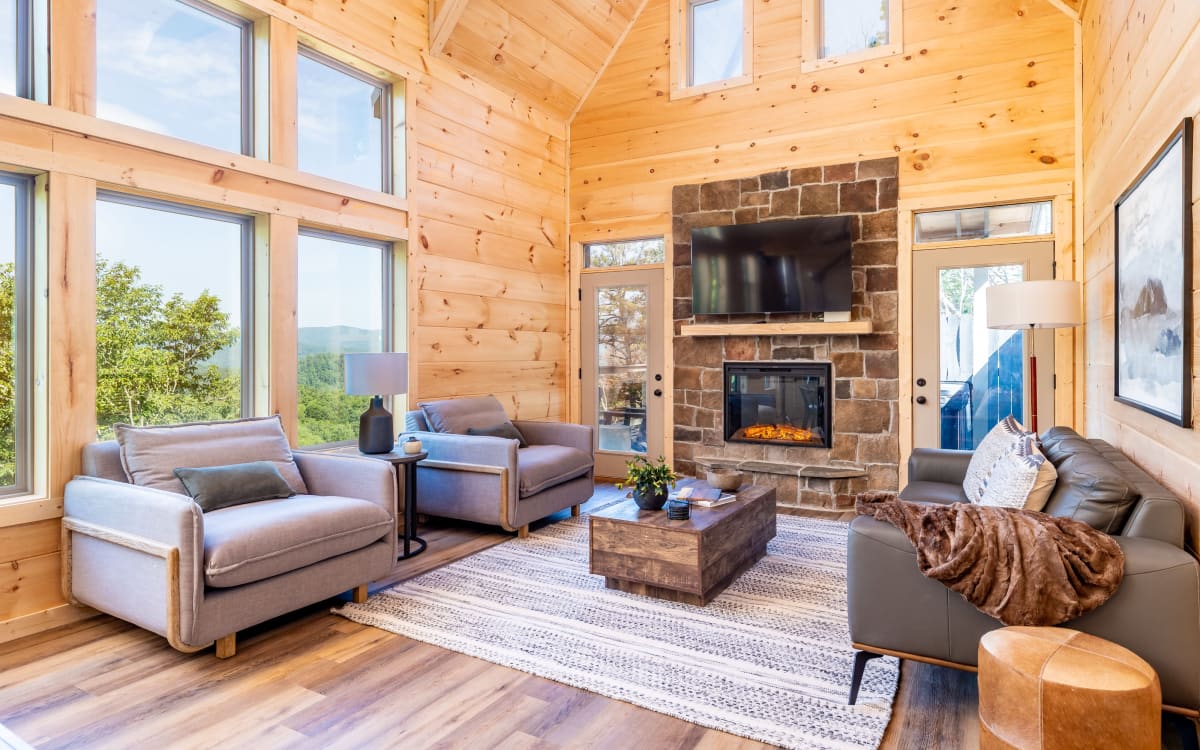 Modern Mountain Cabin With Long Range Mountain View, Sevierville, TN