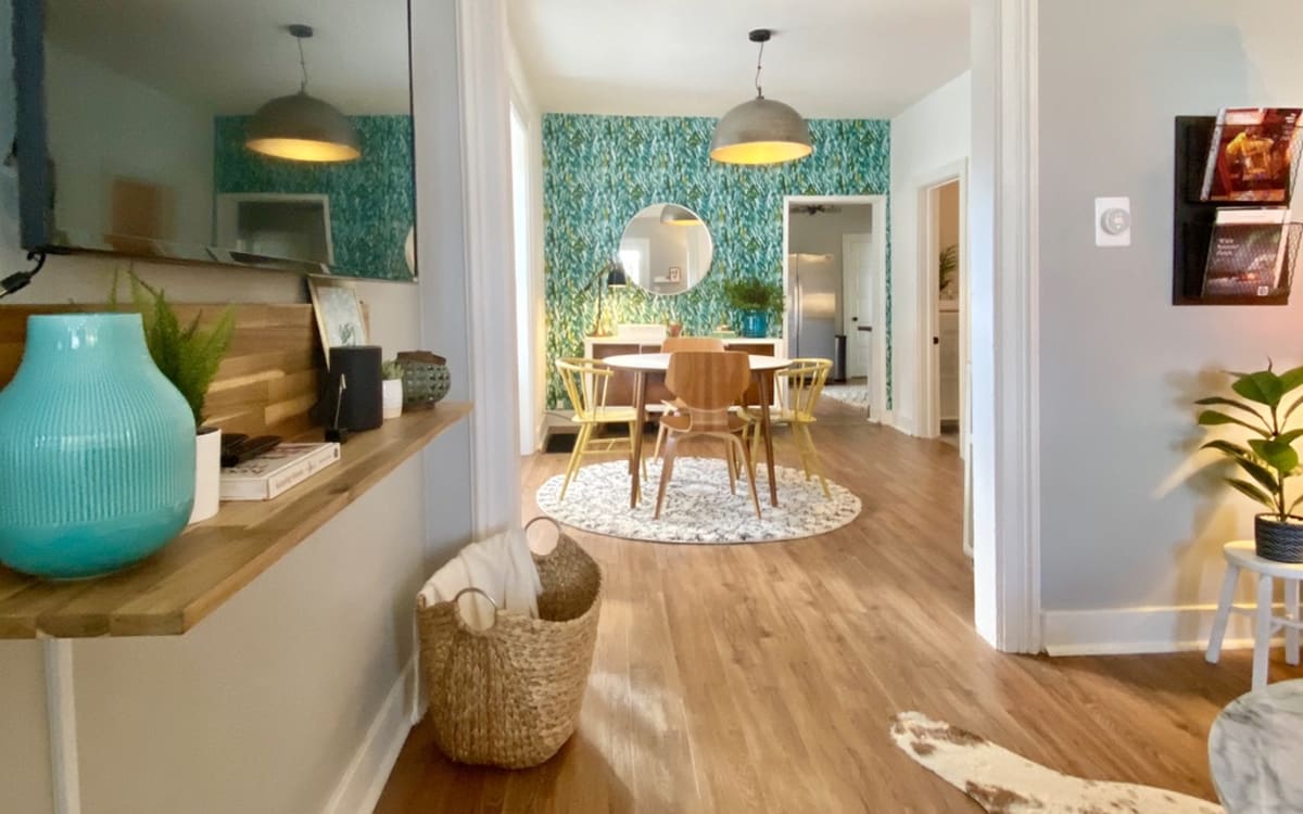 Our IttyBitty Bay View Bungalow, Milwaukee, WI Production Peerspace