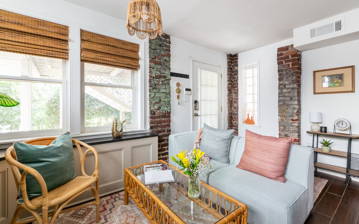 Lily Pad Charming TerraceLevel Apartment in Inman Park, Atlanta, GA