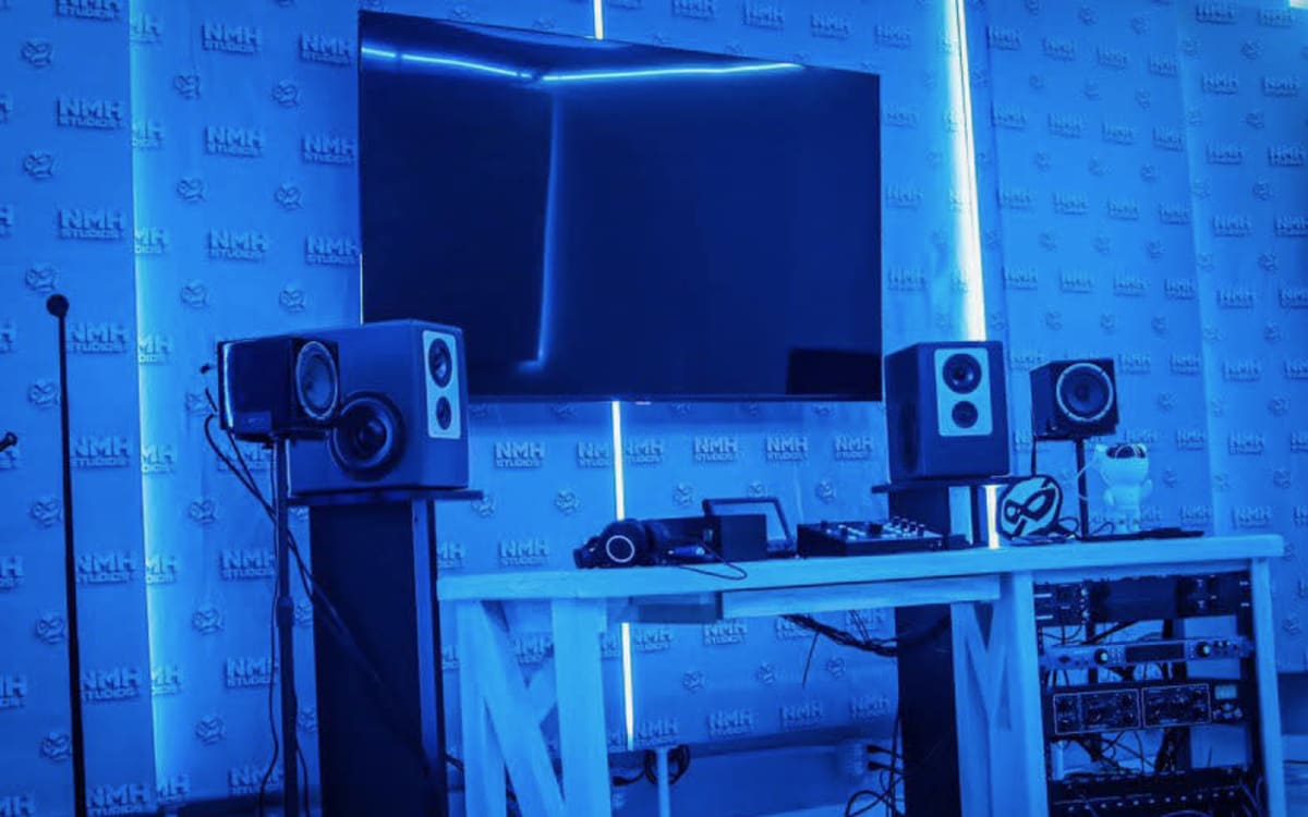 Music Recording Studio, Chicago, IL Production Peerspace