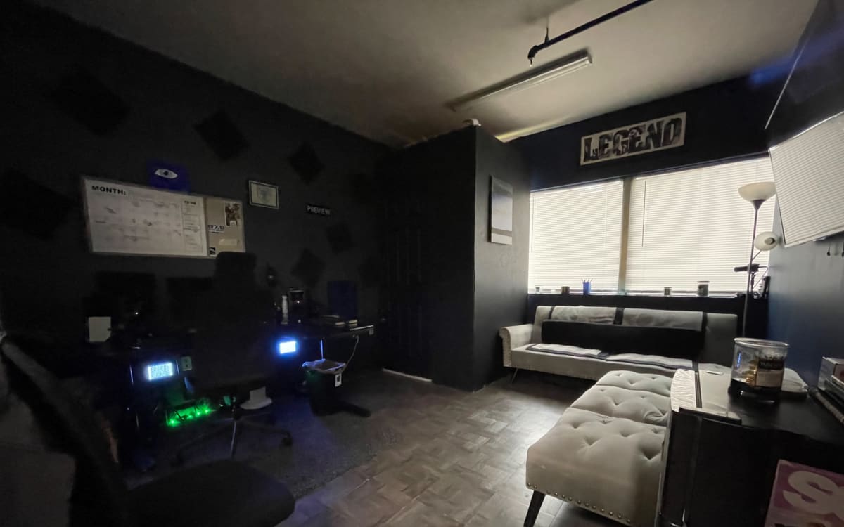 Ultimate Vibes The Creator's Studio Downtown Recording Studio