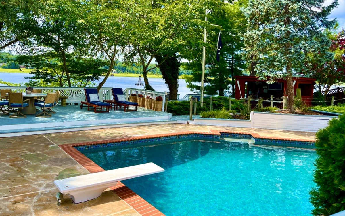Waterfront Paradise Pool at Quantico Creek, Dumfries, VA | Production ...