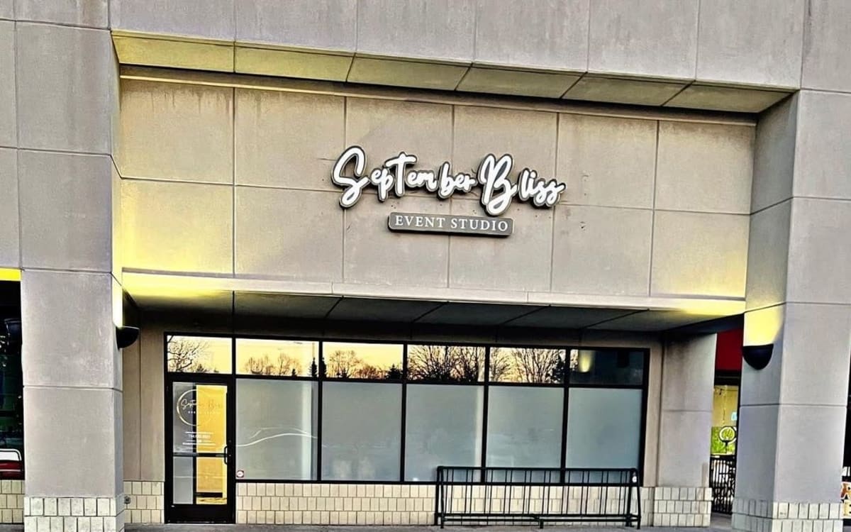 September Bliss Event Studio Event Studio is an allpurpose creative