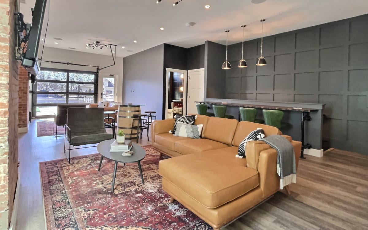 Luxury Rooftop Deck, Louisville, KY OffSite Peerspace