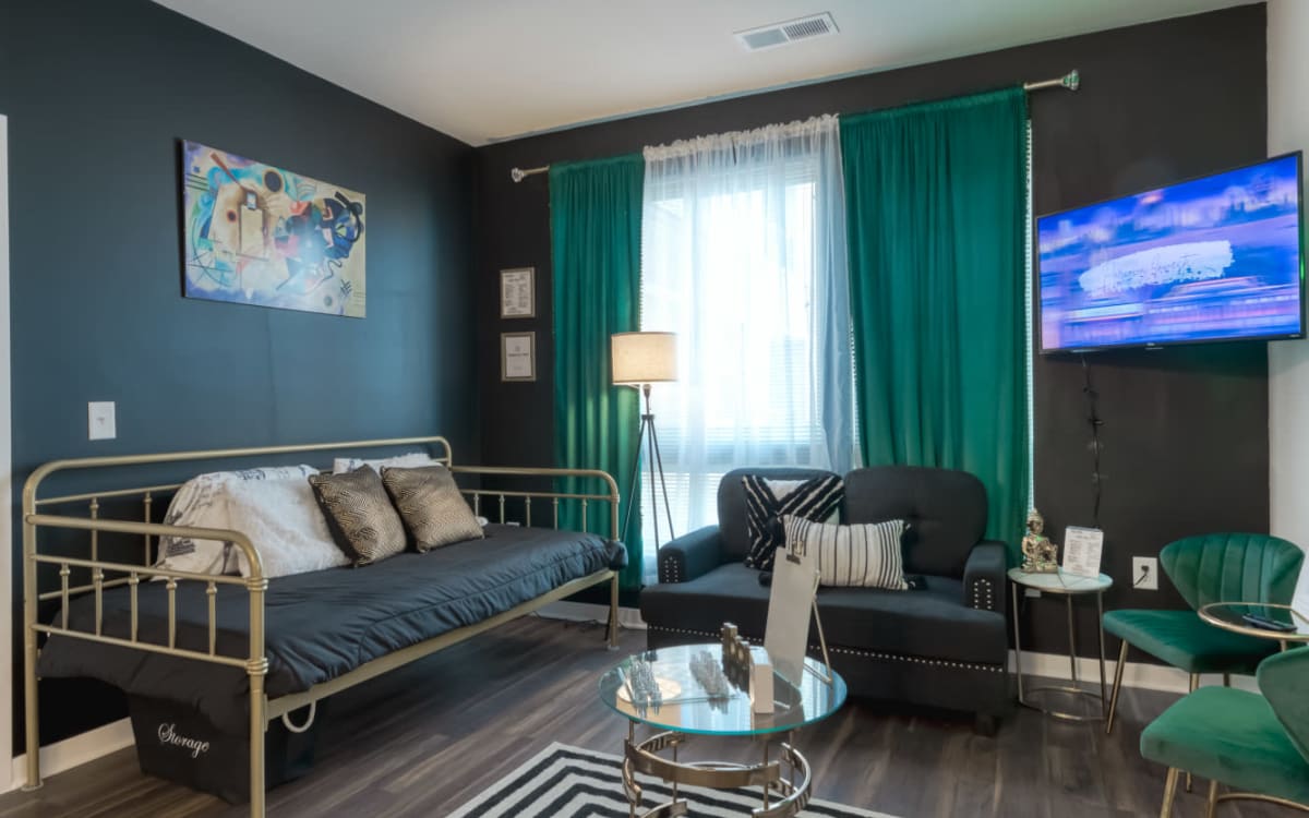 Stylish and Trendy Loft, Alexandria, VA Production Peerspace