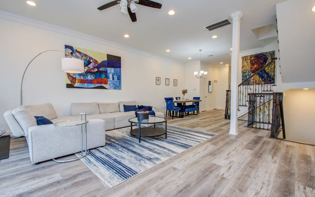 Luxury Modern Townhome in Museum District, Houston, TX Event Peerspace