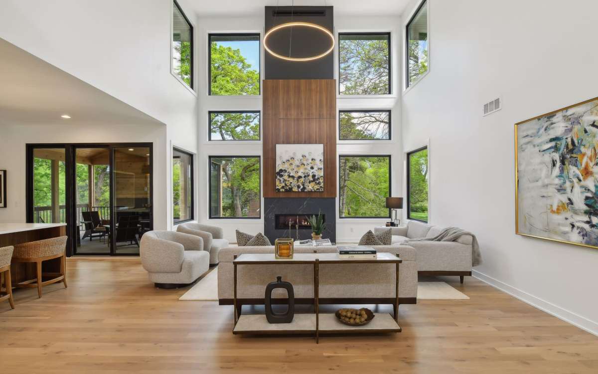 Parkwood Knolls Contemporary, Luxury Home with 20ft Ceilings, Edina