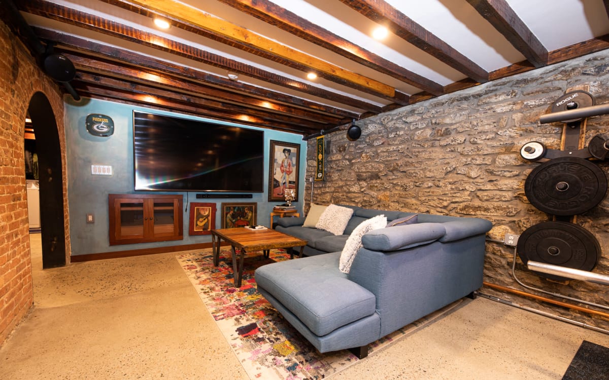 BedStuy Ground Floor TwoStory Unit with Japanese Hot Tub