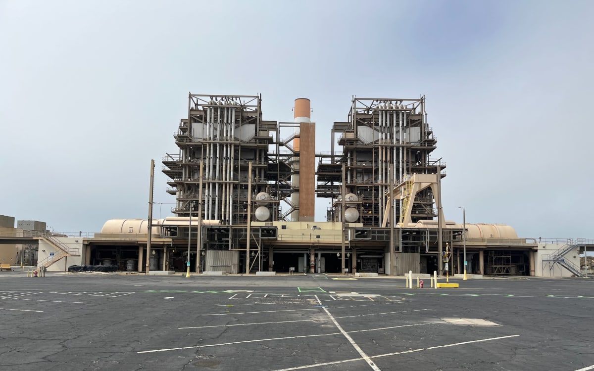 Mandalay Generating Station Abandoned power plant on the beach (plus